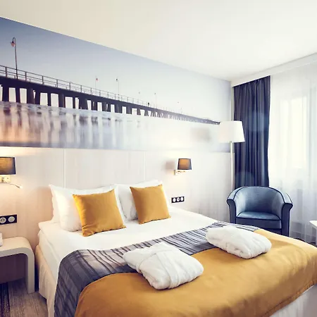 Mercure Centrum Hotel 3*