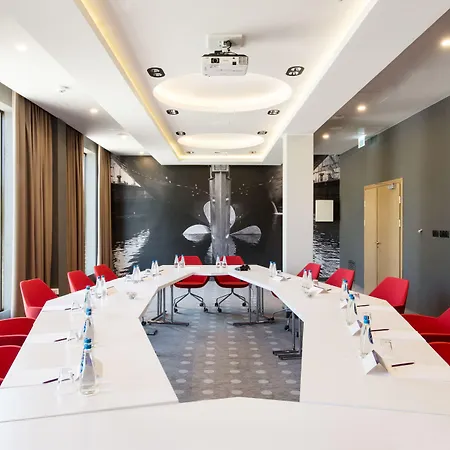 فندق Mercure Centrum 3*