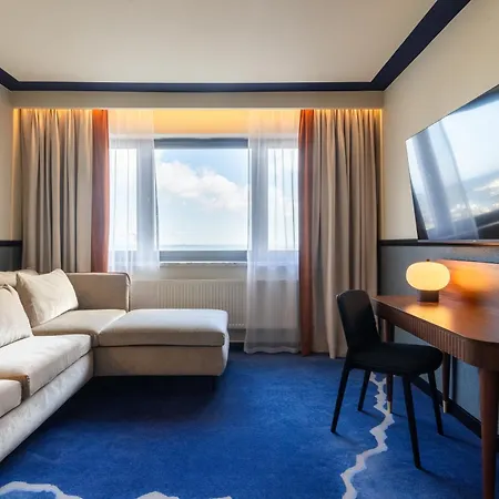 Mercure Centrum Hotell 3*