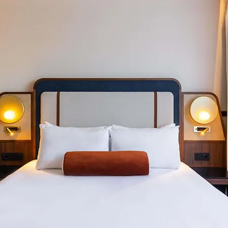 מלון Mercure Centrum גדינייה