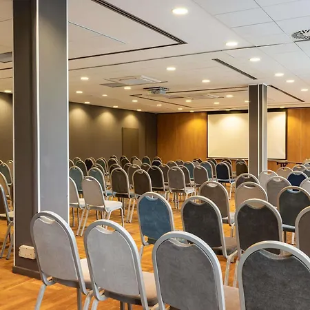 Отель Mercure Centrum 3*