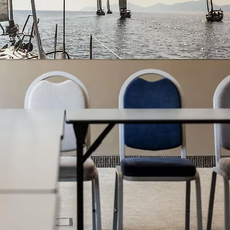 Otel Mercure Centrum 3*