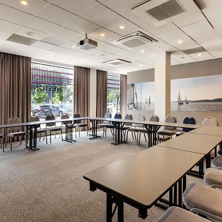 Mercure Centrum Отель 3*