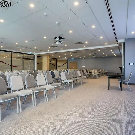 Otel Mercure Centrum 3*