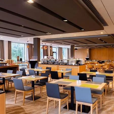 Mercure Centrum Hotell 3*