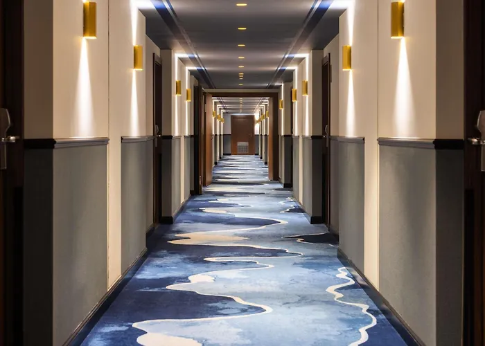 Отель Mercure Centrum 3*