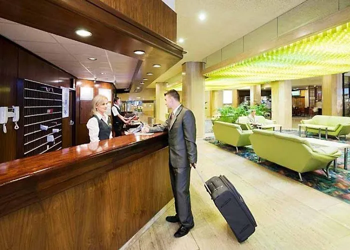 Отель Mercure Centrum 3*